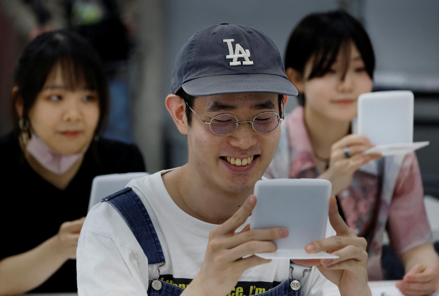 Aulas de sorriso crescem no Japão